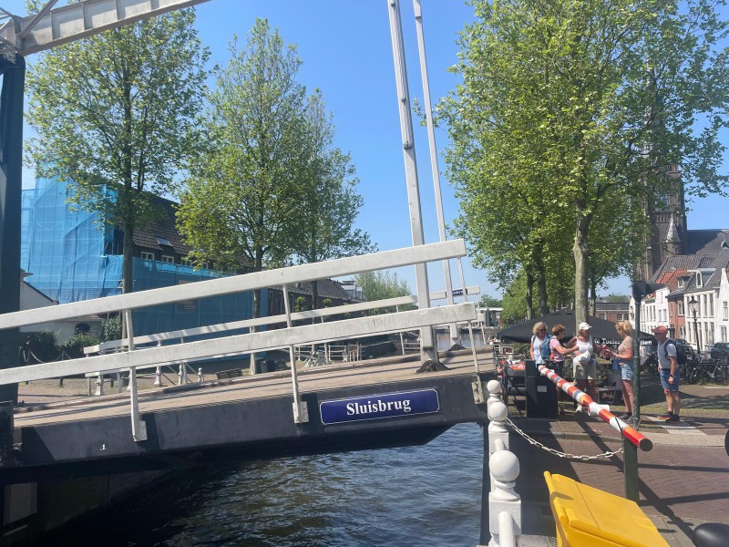 Etappe 15 wachten in Weesp